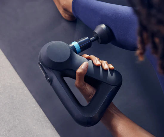 THERAGUN ELITE™ – RECUPERA COMO UN PROFESIONAL CON LA PISTOLA DE MASAJE MÁS AVANZADA