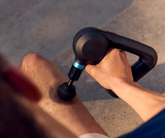 THERAGUN ELITE™ – RECUPERA COMO UN PROFESIONAL CON LA PISTOLA DE MASAJE MÁS AVANZADA