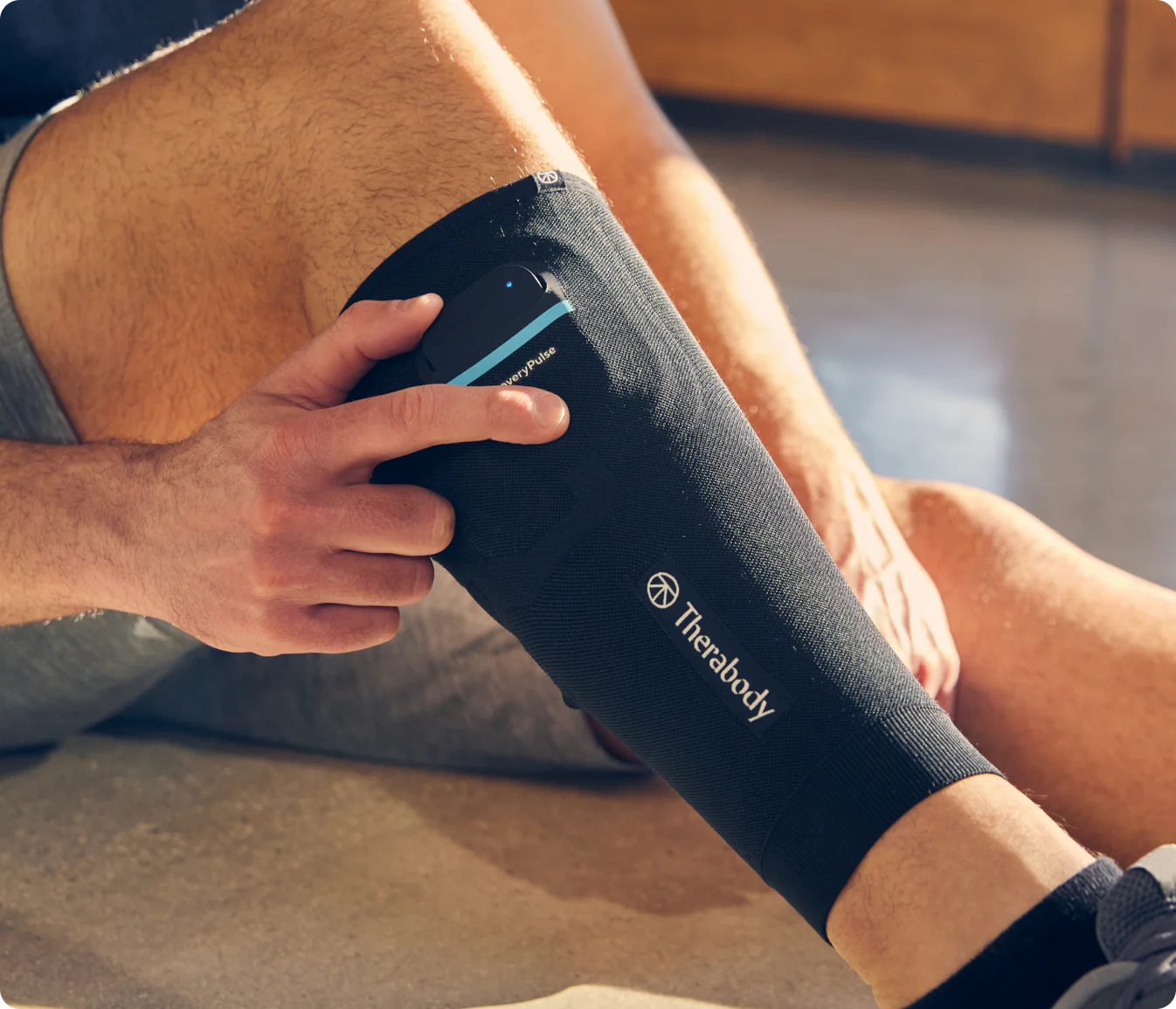 RECOVERYPULSE CALF™ – TECNOLOGÍA DE COMPRESIÓN INTELIGENTE PARA PANTORRILLAS
